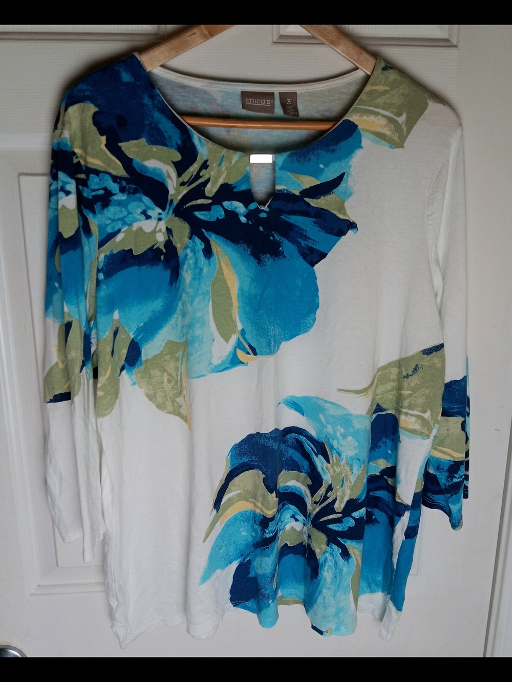 Chico's 3 Women's XL 3/4 Sleeve Iris Bloom Keyhole Neck Tunic Blue White Floral